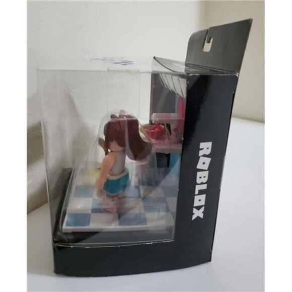 Roblox Desktop Series Royale High: Baking Class Breakdown Action Figure Toys Kid - Picture 5 of 7
